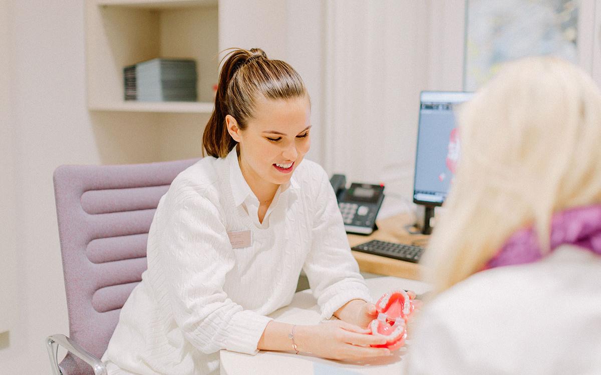 Invisalign, Angel Align oder VOTIValign? Aligner-Systeme im Vergleich