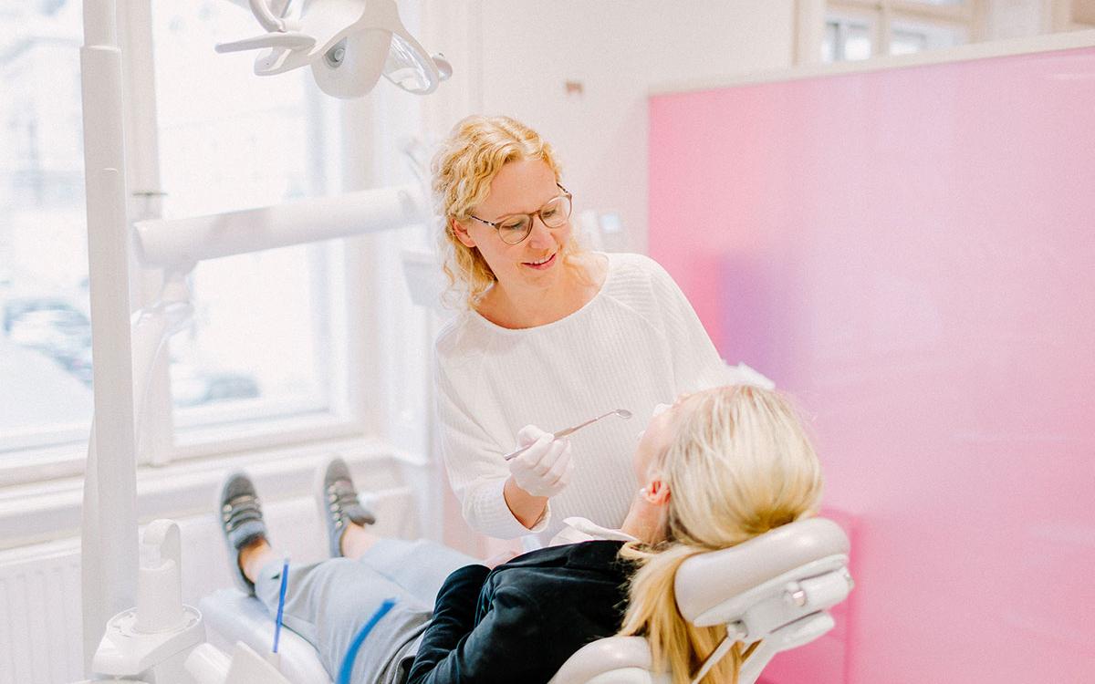 So läuft Ihre gratis Erstberatung bei Zahnregulierung Votiv ab