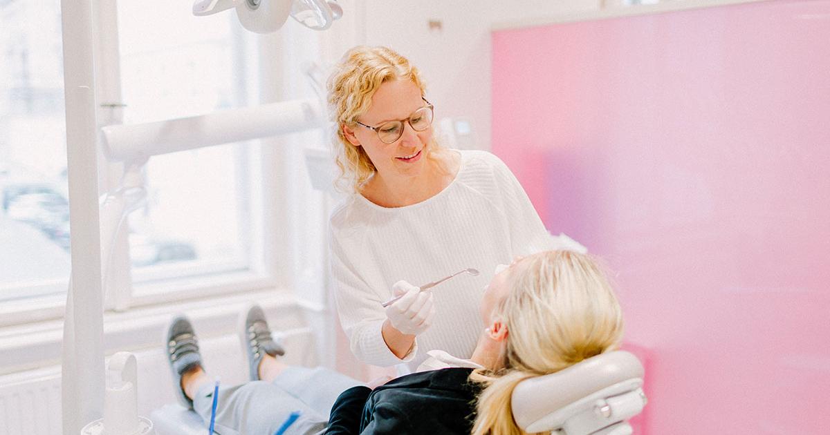 So läuft Ihre gratis Erstberatung bei Zahnregulierung Votiv ab