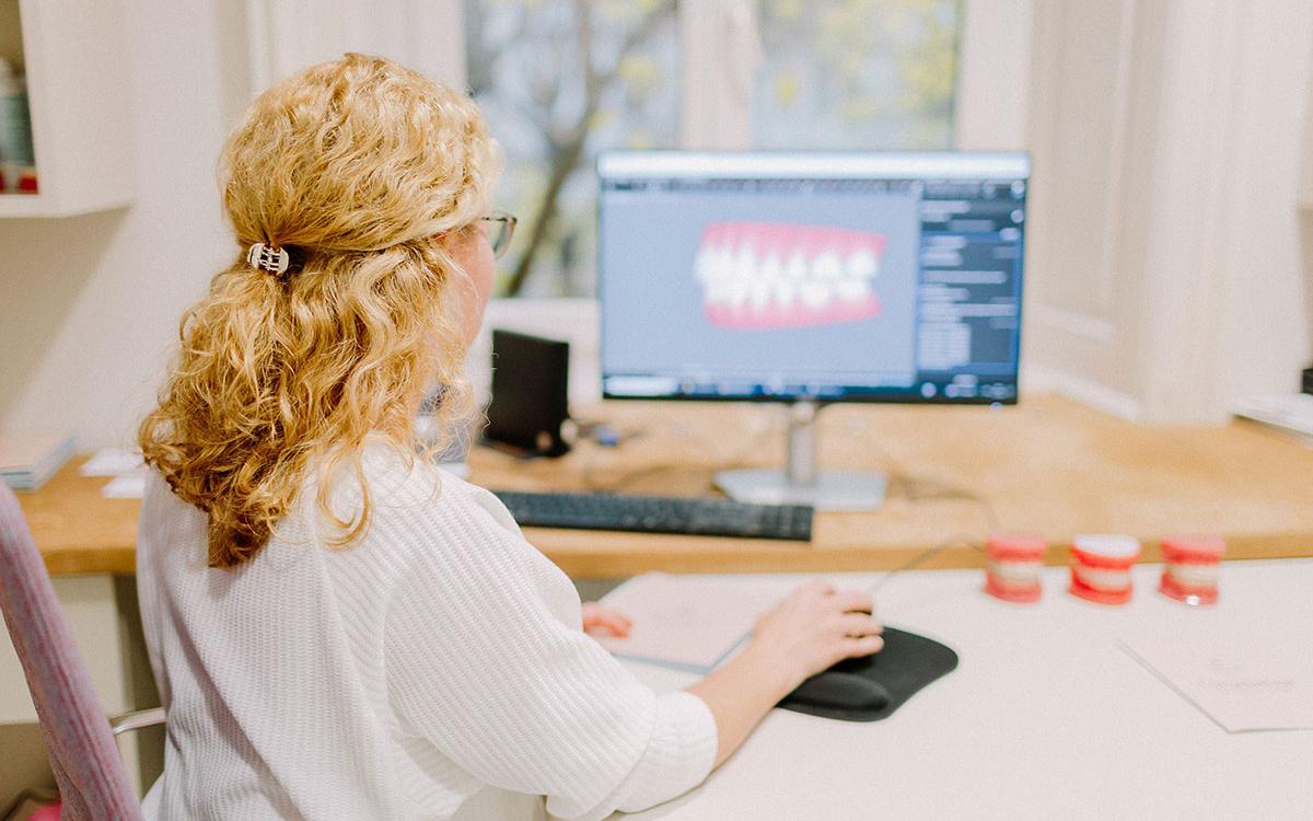 Kieferorthopädie und Zahnmedizin unter einem Dach: Zahnregulierung Votiv & Votiv Dental