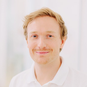{Dr. Benjamin Jakob Kux - Kieferorthopäde
